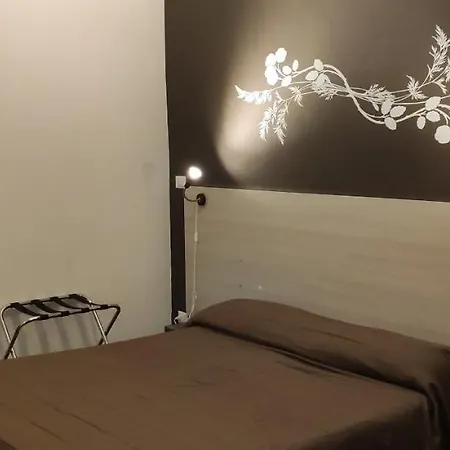 罗马万堂旅馆 招待所