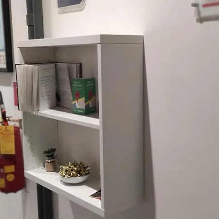 ゲストハウス Onetime ローマ